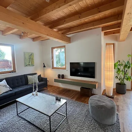 فيلة Haus Valluga *