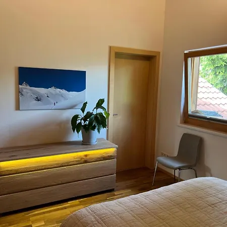 别墅 Haus Valluga *